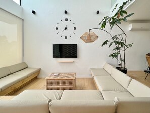 Living area - Stay in Style at Serrania Abodes (Alfonso)