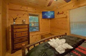2 habitaciones, tabla de planchar con plancha y cuna de viaje 