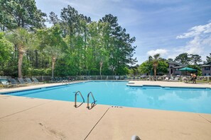 Pool - High‑End Pawleys Island Condo w/ Porch & Pools! (Pawleys Island)