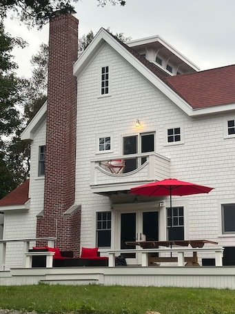 外観. Elisa's Cottage - Your Family Vacation Destination