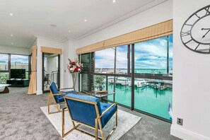 TV - Waterfront Wonder + CP! (Auckland)