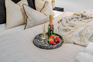 1 bedroom, iron/ironing board, travel crib, WiFi