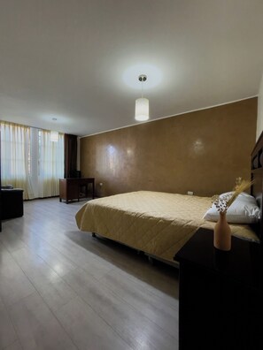 4 habitaciones y ropa de cama