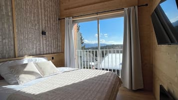 3 makuuhuonetta, vauvan matkasänky, ilmainen Wi-Fi, vuodevaatteet