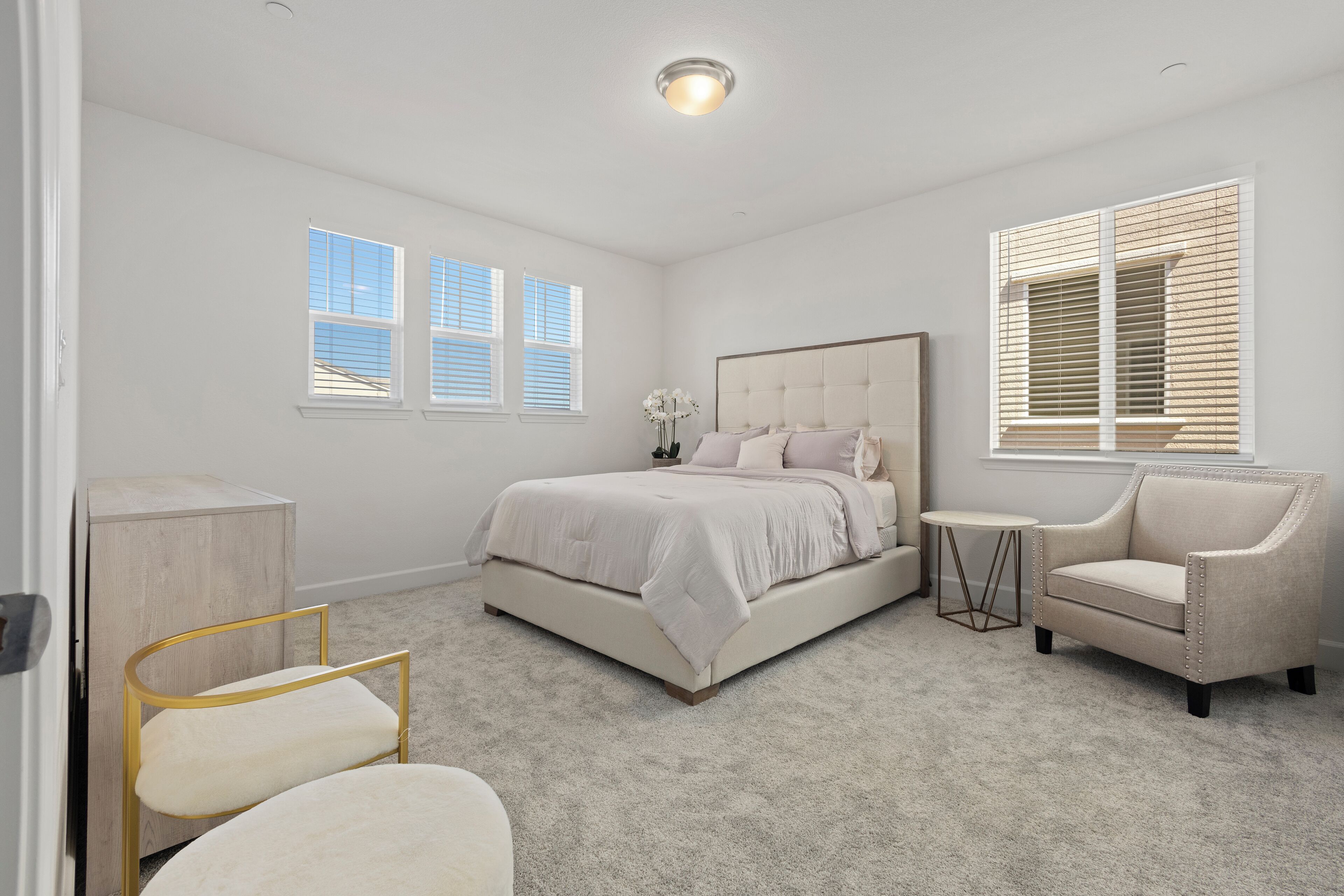 3 bedrooms, iron/ironing board, travel crib, free WiFi