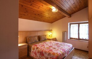 3 bedrooms, free WiFi, bed sheets - Cozy apartment in Fiera di Primiero (Fiera di Primiero)