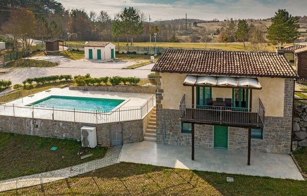 Exterior - Lovely home in Trviz with swimming pool (Trviz)