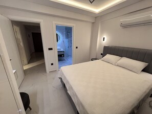 4 quartos, cofres nos quartos, ferros/tábuas de passar roupa