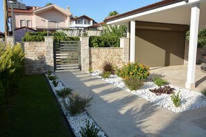 Enceinte de lâhĂ©bergement