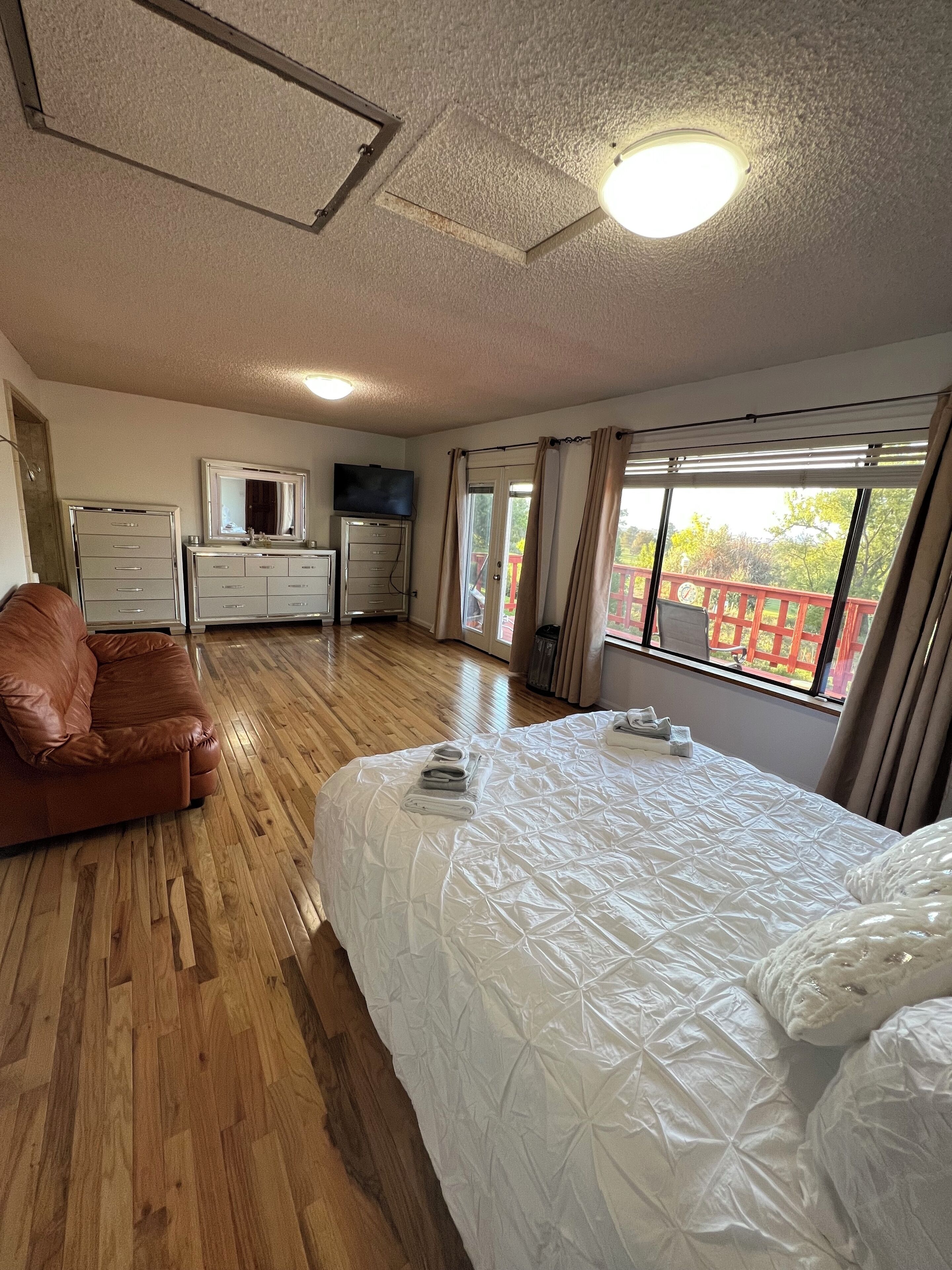 2 chambres, bureau, lit de bébé portatif, accès au Wi-Fi (inclus)