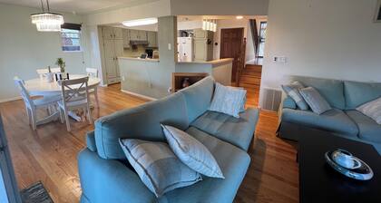 Golf Course Front 2 bedroom house with free wifi and parking