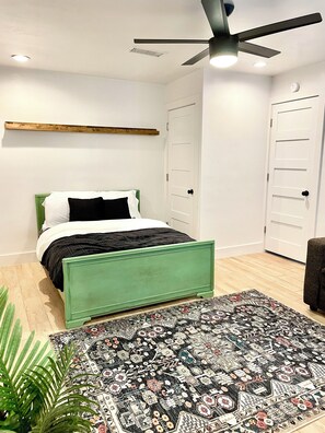 1 bedroom, iron/ironing board, WiFi, bed sheets