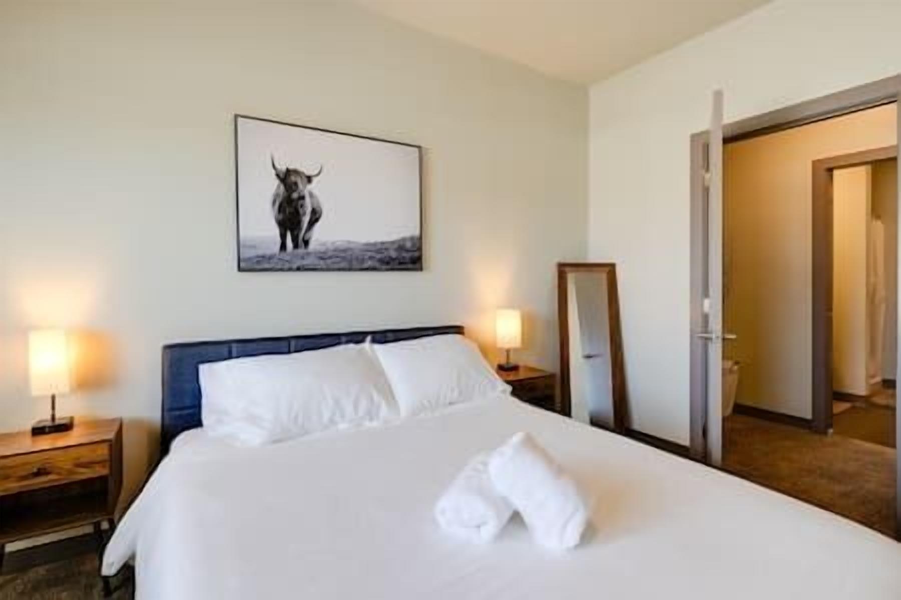 1 slaapkamer, een bureau, een strijkplank/strijkijzer, gratis wifi
