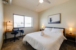 1 bedroom, desk, iron/ironing board, free WiFi