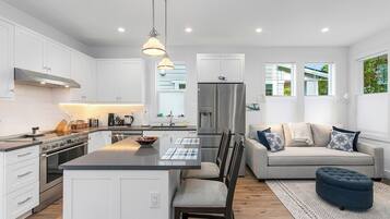 Classic Apartment | Ruang tamu