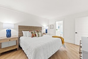 2 bedrooms, travel crib, WiFi, bed sheets