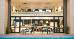 Restaurant - Embassy Gardens (Accra)