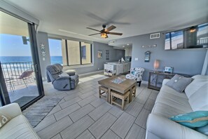 Living area - "Our Shore Thang" Beach Front Beauty with Beach Chairs (Panama City Beach)