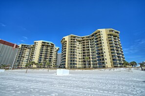 Exterior - "Our Shore Thang" Beach Front Beauty with Beach Chairs (Panama City Beach)