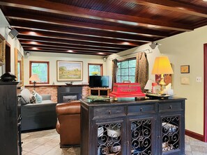 المنشأة من الداخل