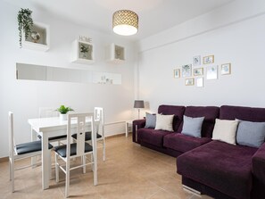 Interior - Holidays2Malaga Pasaje close Train Station AVE (.Málaga)