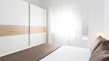 2 Schlafzimmer, BĂŒgeleisen/BĂŒgelbrett, Reisekinderbett, kostenloses WLAN