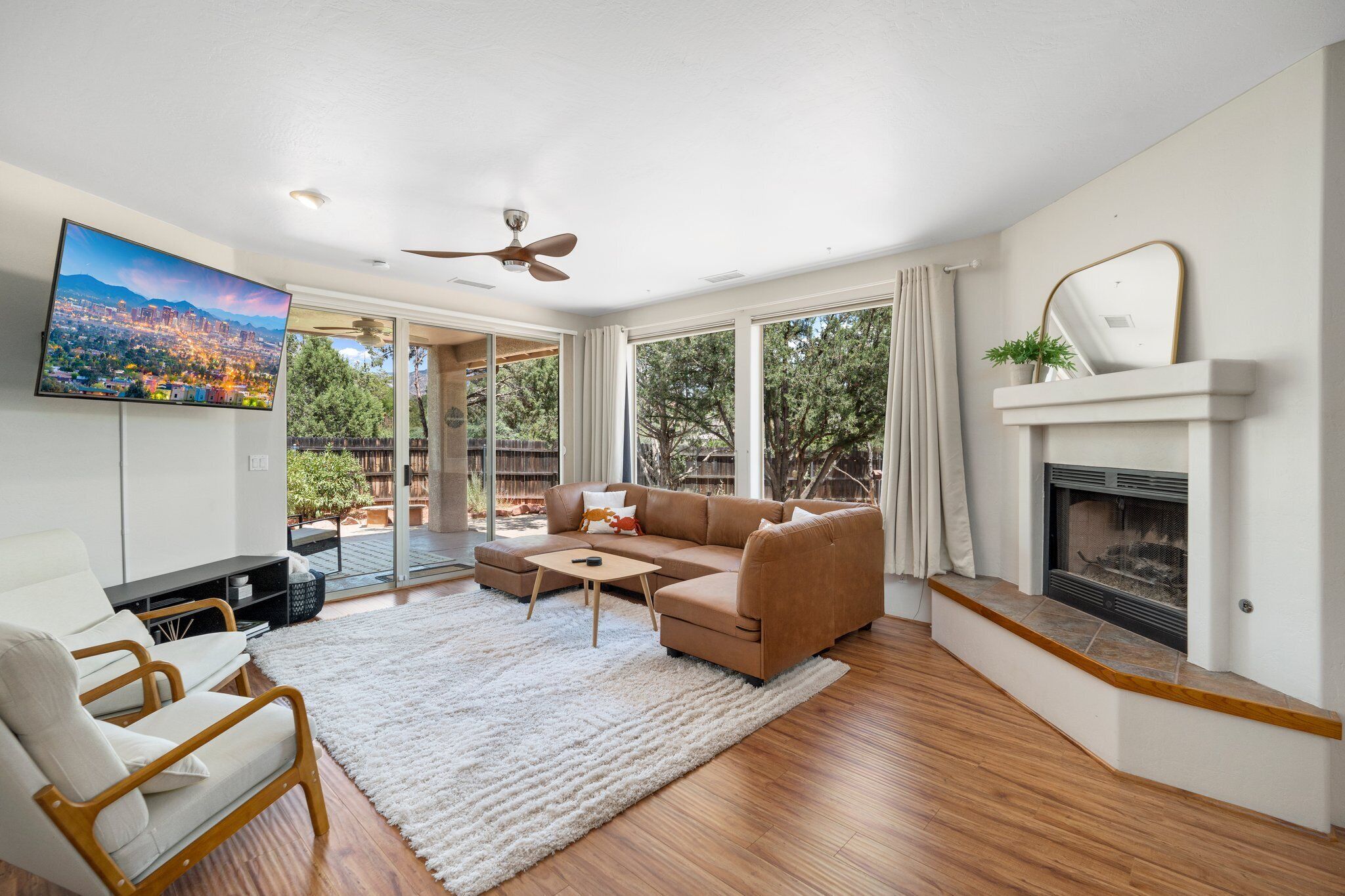West Sedona Retreat Perfect for Large Groups