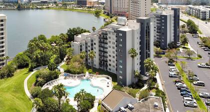 Cozy Condos Near Universal & Seaworld