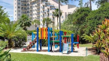 Children’s play area – outdoor