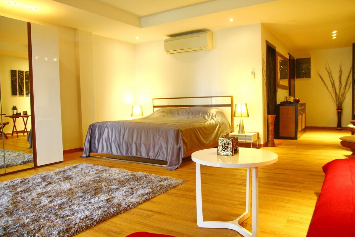 Quarto casal superluxo | Frigobar, cofres nos quartos, cortinas blackout, Wi-Fi de cortesia