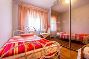 3 bedrooms, iron/ironing board, WiFi, bed sheets - Apartment Casa Neron (Banjole)