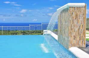 Pool - Luxury Caribbean getaway in Ocho Rios, Jamaica, minutes from Dunn's River Falls (Ocho Rios)