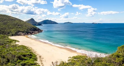 124 Rocky Point Rd - pet friendly, air con, Wi-Fi, high chair and Cot