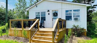 Cottage #8 - 2 bedroom cottage - family & pet friendly!