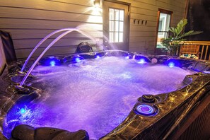 Bain à remous extérieur