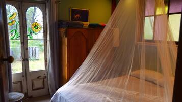 House, 2 Bedrooms, Fireplace, Valley View | 2 bedrooms, iron/ironing board, free WiFi, bed sheets