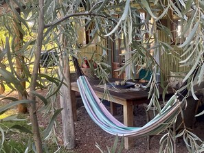 House, 2 Bedrooms, Fireplace, Valley View | Terrace/patio - Little House in the Nursery (Wallabadah)