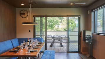 Luxury Villa | In-room dining