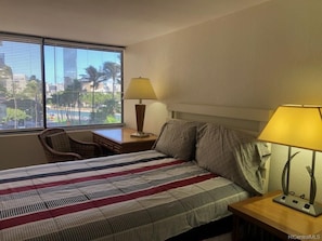 1 chambre, fer et planche à repasser, Wi-Fi gratuit, draps fournis