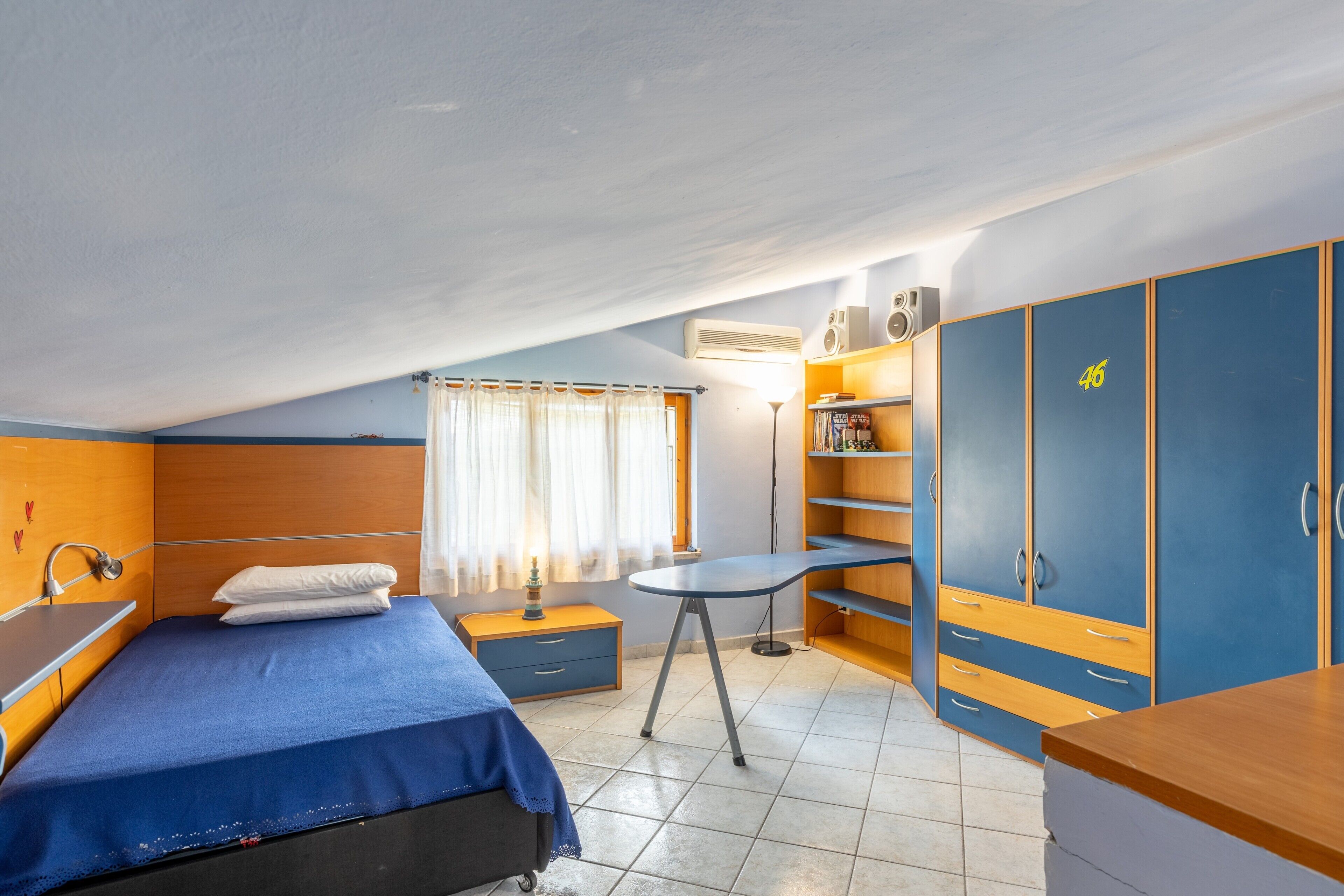 3 bedrooms, free WiFi, bed sheets