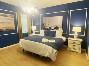 12 bedrooms, in-room safe, iron/ironing board, free WiFi - STAR WAR 3D Luxury 12BR/11.5BA Pool Villa! 15 Mins to Disney / Sleep 26 (Kissimmee)