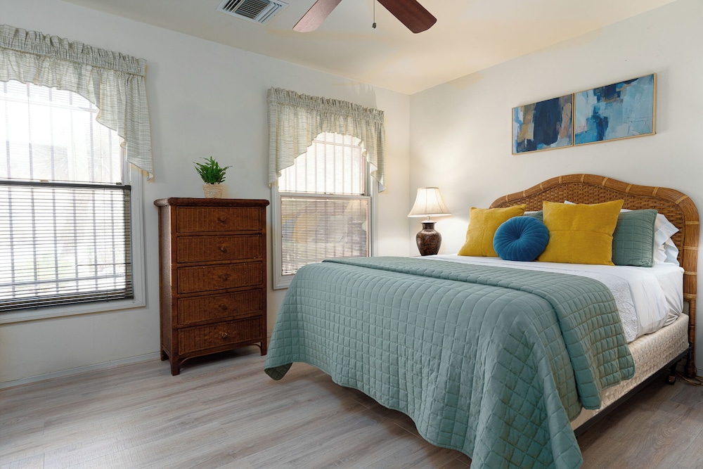 New Best Views in Town w/Gameroom by MariamsBnb Desert Hot Springs