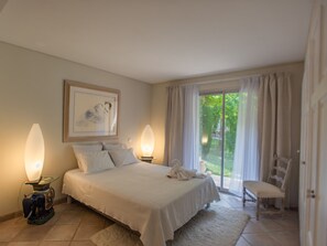 3 bedrooms, iron/ironing board, Internet