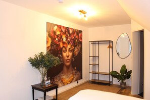 Triple Room | Individually decorated, individually furnished, free WiFi, bed sheets - Engel 16 - Adults Only (Gutach)