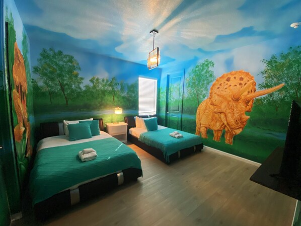 12 bedrooms, in-room safe, iron/ironing board, free WiFi - Brand New Luxury 12BR/11.5BA Villa 15 Mins to Disney with Pool / Sleep 30 (Kissimmee)