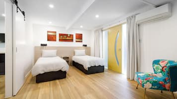 Villa Deluxe, 4 habitaciones, vista al jardín | 2 habitaciones, ropa de cama de alta calidad y camas con pillow-top