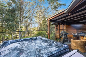 Romantisk villa, 2 soverom, spabadekar, hageutsikt | Hageutsikt