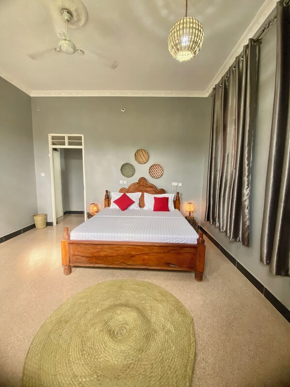 3 bedrooms, iron/ironing board, WiFi, bed sheets - Cozy bungalow near kendwa beach (Kendwa)
