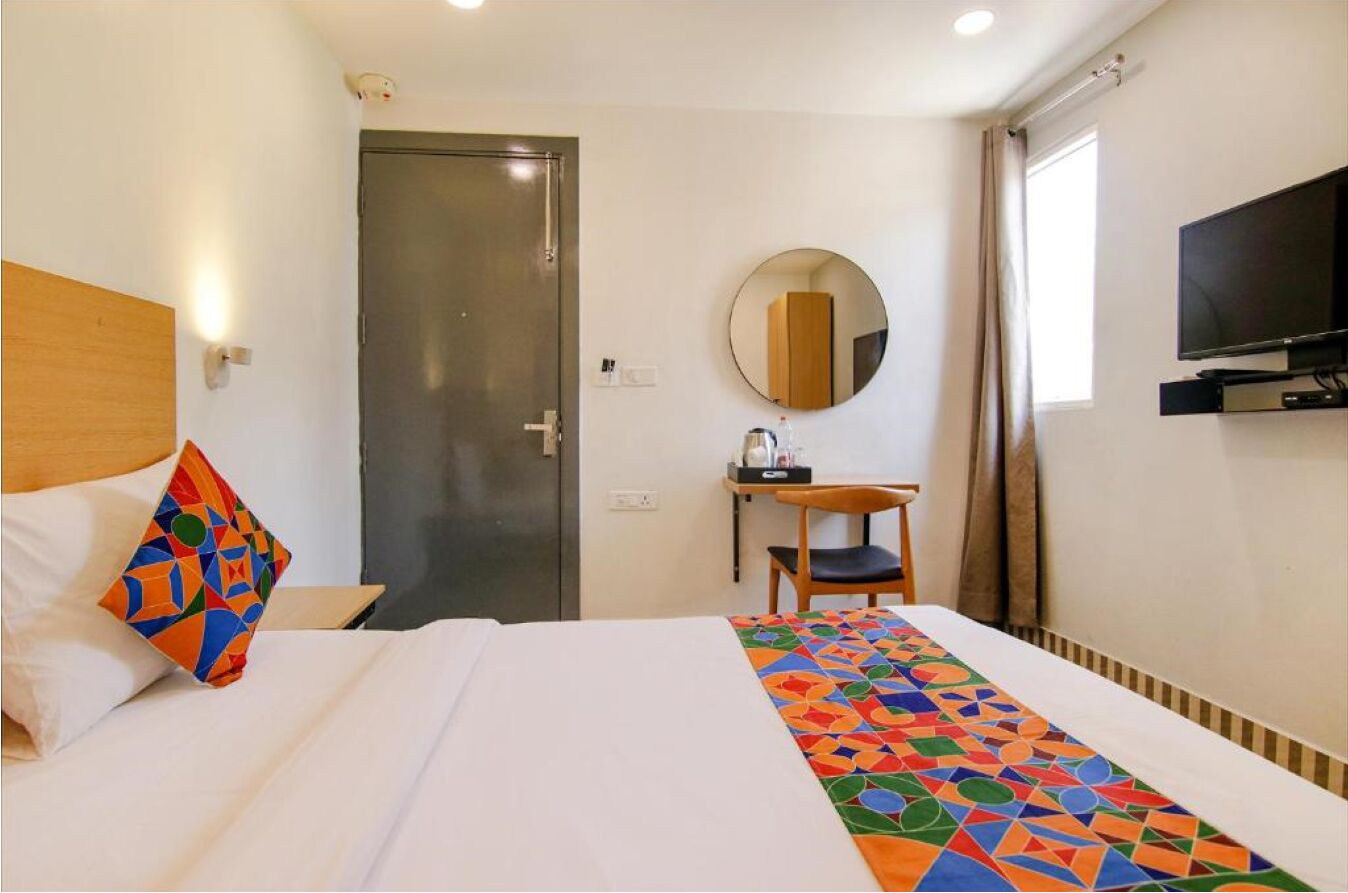 1 bedroom, desk, free WiFi, bed sheets