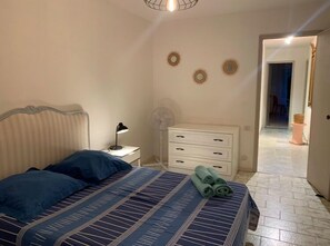 2 habitaciones, tabla de planchar con plancha y wifi gratis